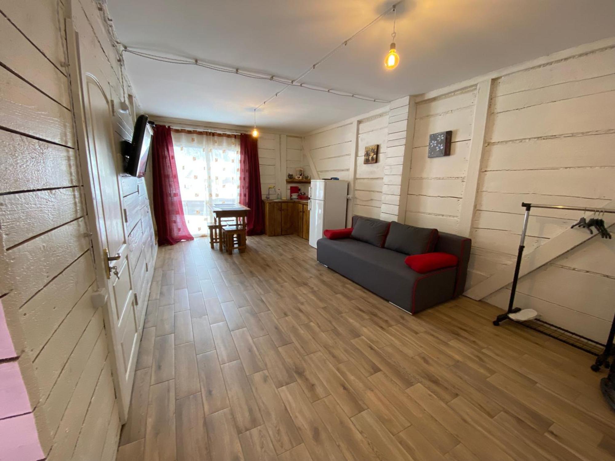 Greenwood Hotel *